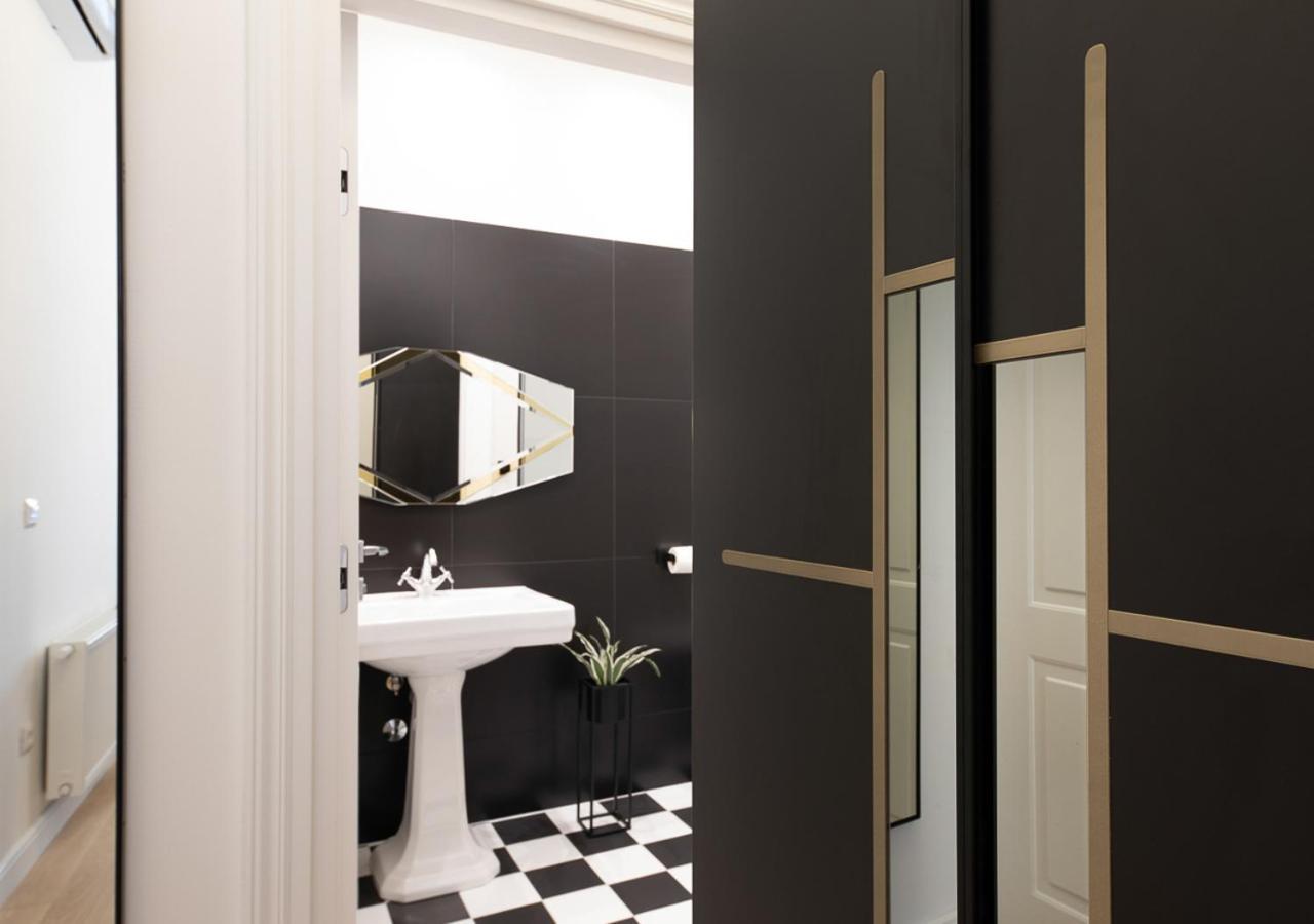 Pierrot & Pierrette Apartment