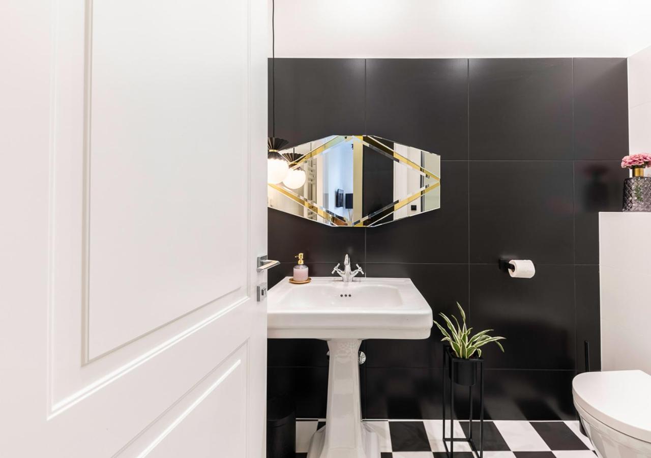 Pierrot & Pierrette Apartment